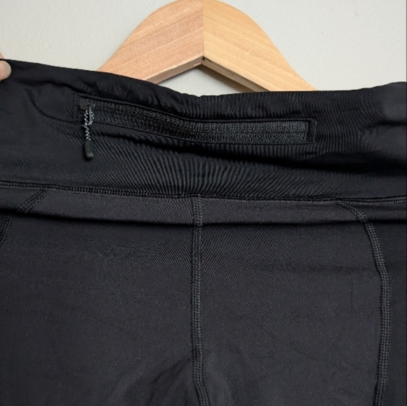 lululemon athletica Black Cropped Leggings - Picture 3 of 4